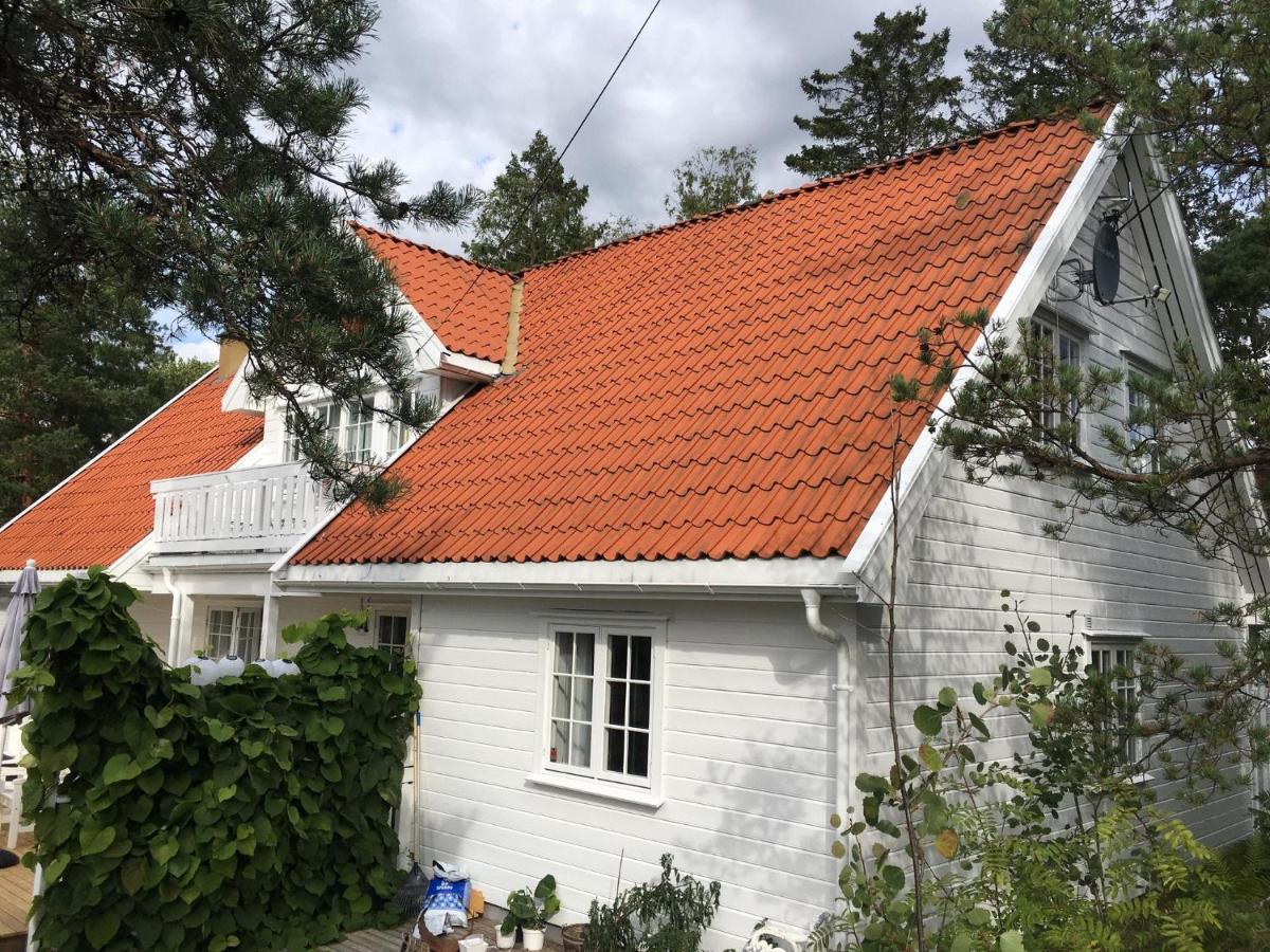 Leilighet I Sorlandshus I Son - Sjoutsikt - Naer Son Spa Bagian luar foto